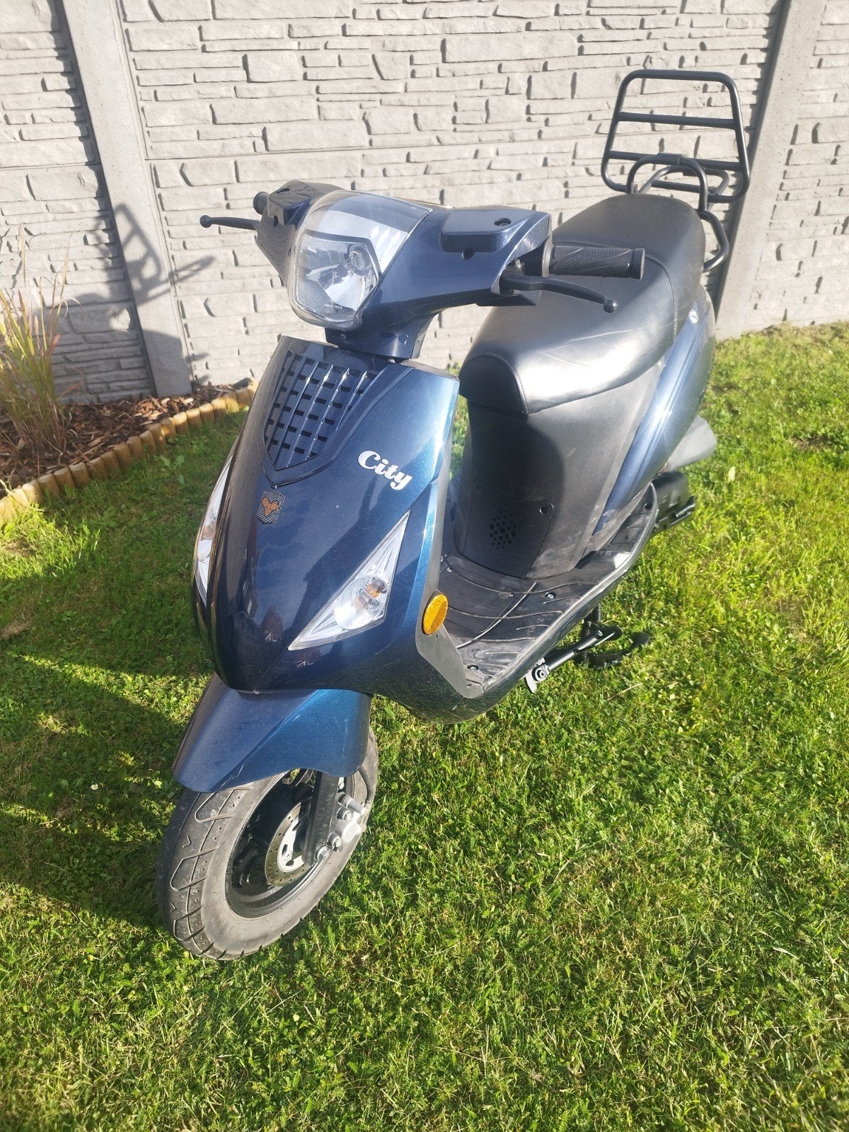 a klasse, Fietsen en Brommers, Snorfietsen en Snorscooters, Ophalen, SYM, Zo goed als nieuw, Benzine