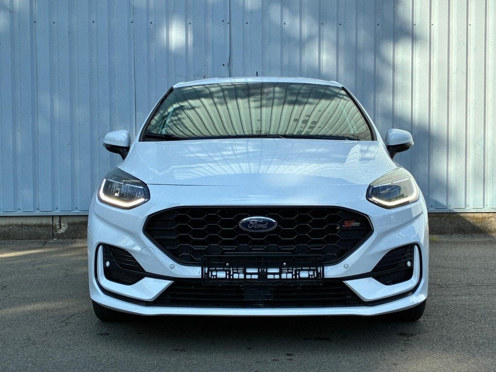 FORD FIESTA ST LINE ECO BOOST HYBRIDE AUTOMAAT, Auto's, Automaat, Zwart, Wit, Leder