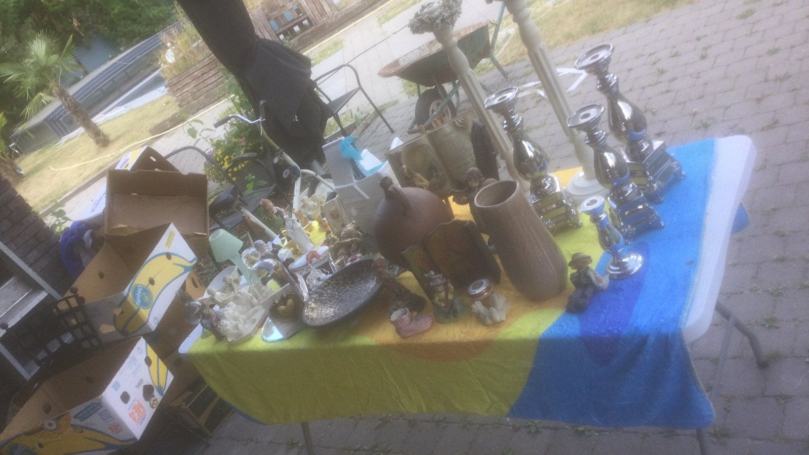 Voor verkoop op rommelmarkten alles in twee dozen 10 euro, Enlèvement ou Envoi, Utilisé