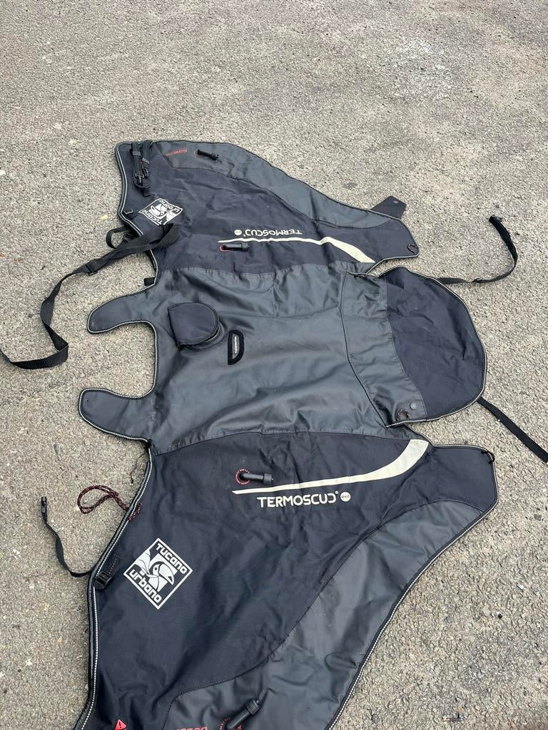 Tucano Urbano Termoscud beenkleed piaggio mp3 yourban, Fietsen en Brommers, Ophalen, Zo goed als nieuw