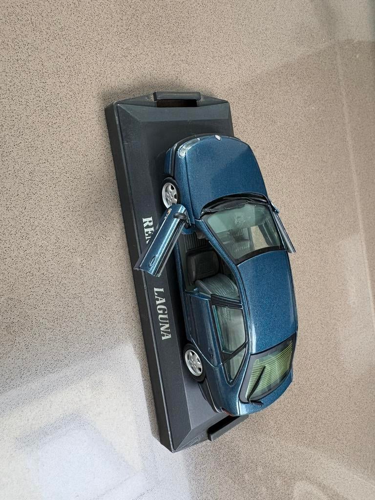 Renault  Laguna - Vitesse, Hobby & Loisirs créatifs, Voitures miniatures | 1:43, Enlèvement ou Envoi, Comme neuf