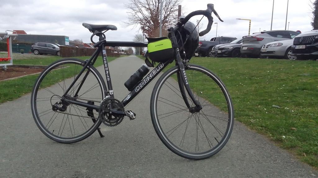 CORNELO racefiets, Fietsen en Brommers, Ophalen