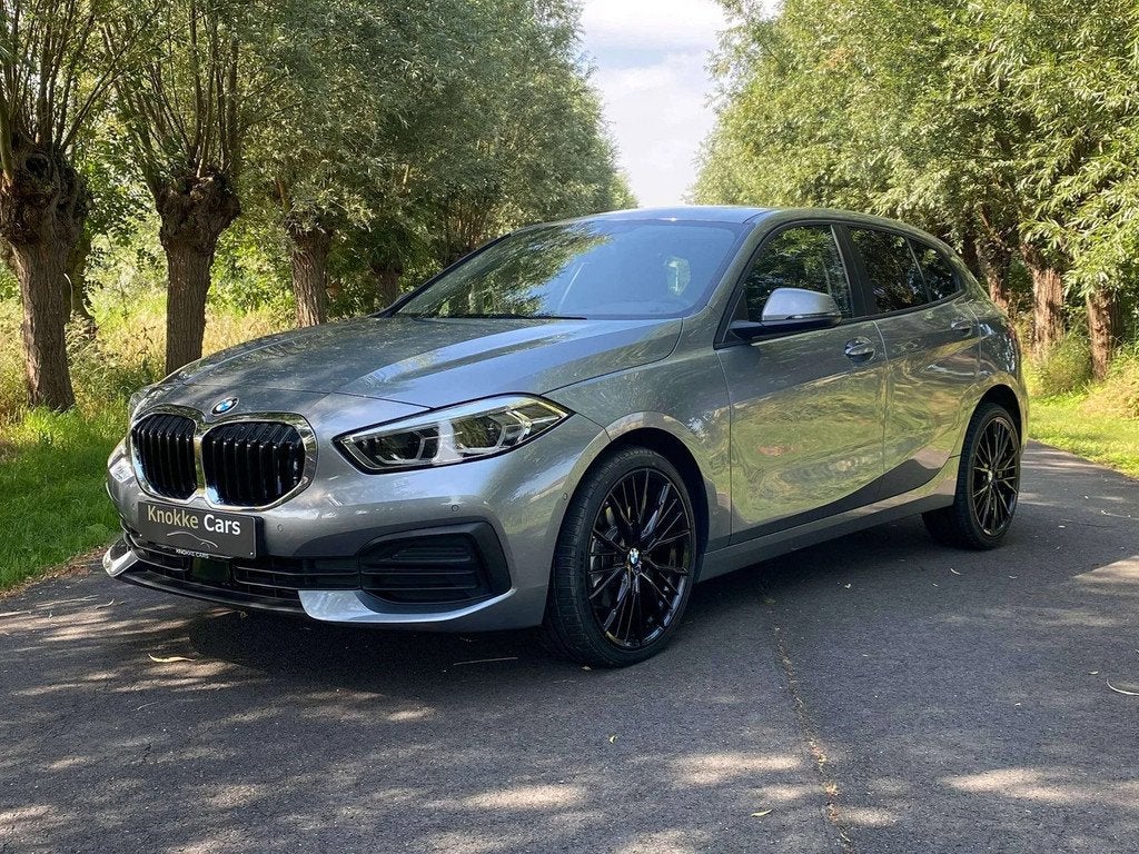BMW 1 Serie 118 118iA,Digitale Cockpit,Camera parkeerassist,, 100 kW, Argent ou Gris, Achat, Phares entièrement LED