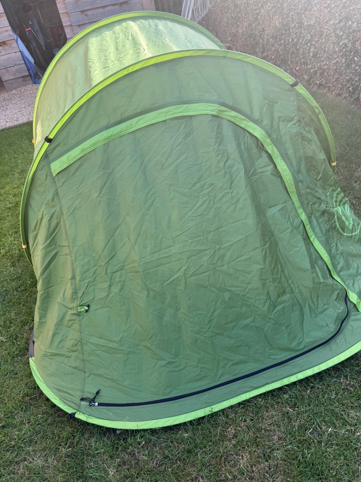 Twee persoons pop up tent, Caravans en Kamperen, Ophalen, Zo goed als nieuw
