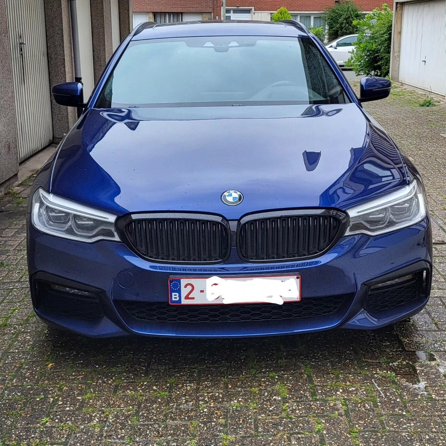 BMW 520i, Autos, BMW, Cuir, Phares entièrement LED, Noir, 5 portes