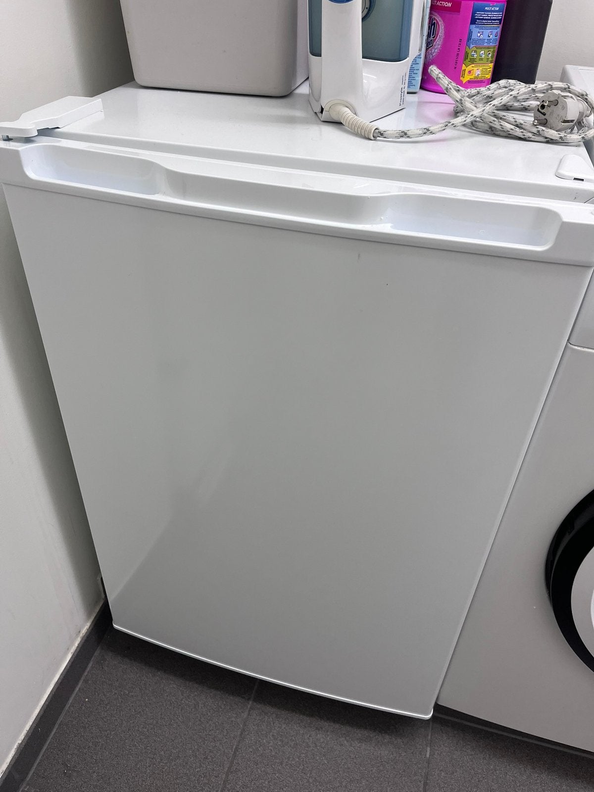 IKEA LAGAN Koelkast – 1 jaar oud, Elektronische apparatuur, Ophalen, Zo goed als nieuw