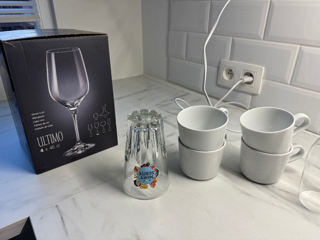 servies (tassen, borden, glazen, bokaal), Huis en Inrichting, Ophalen, Zo goed als nieuw, Bord(en)