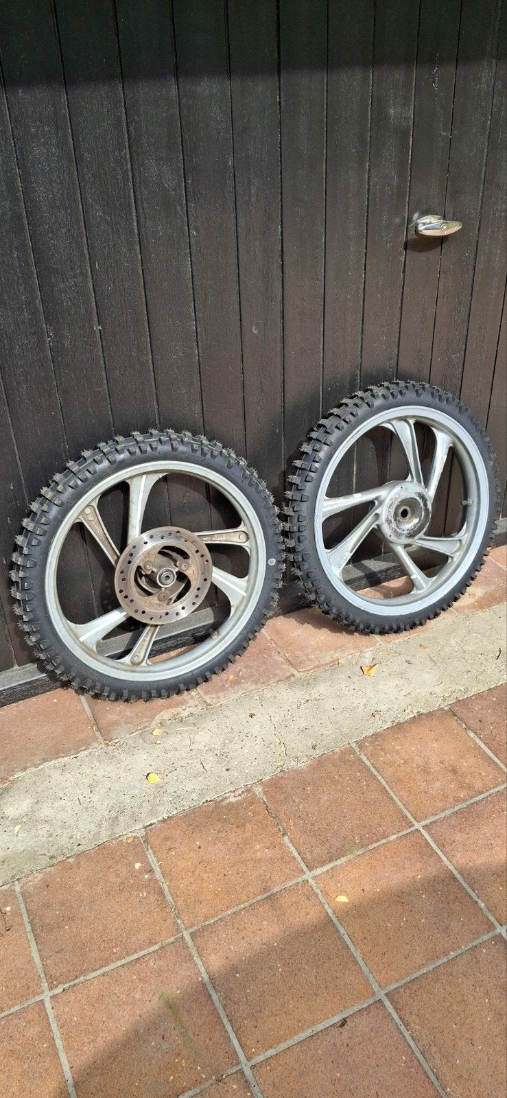 set wielen Honda Sky  SGX50 met splinternieuwe crossbanden, Enlèvement, Utilisé, Honda