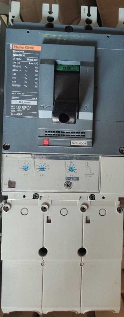 Coupe circuit. Schneider Merlin Gérin Compact NS400N. 400 A, Bricolage & Construction, Enlèvement, Utilisé, Schneider Electric