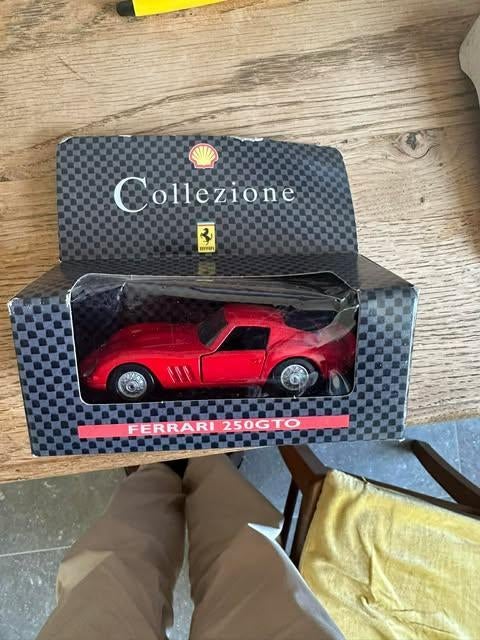 miniatuur Collezione  ferrari 250 GTO, Hobby en Vrije tijd, Auto, Nieuw, Ophalen of Verzenden, 1000 BXL
