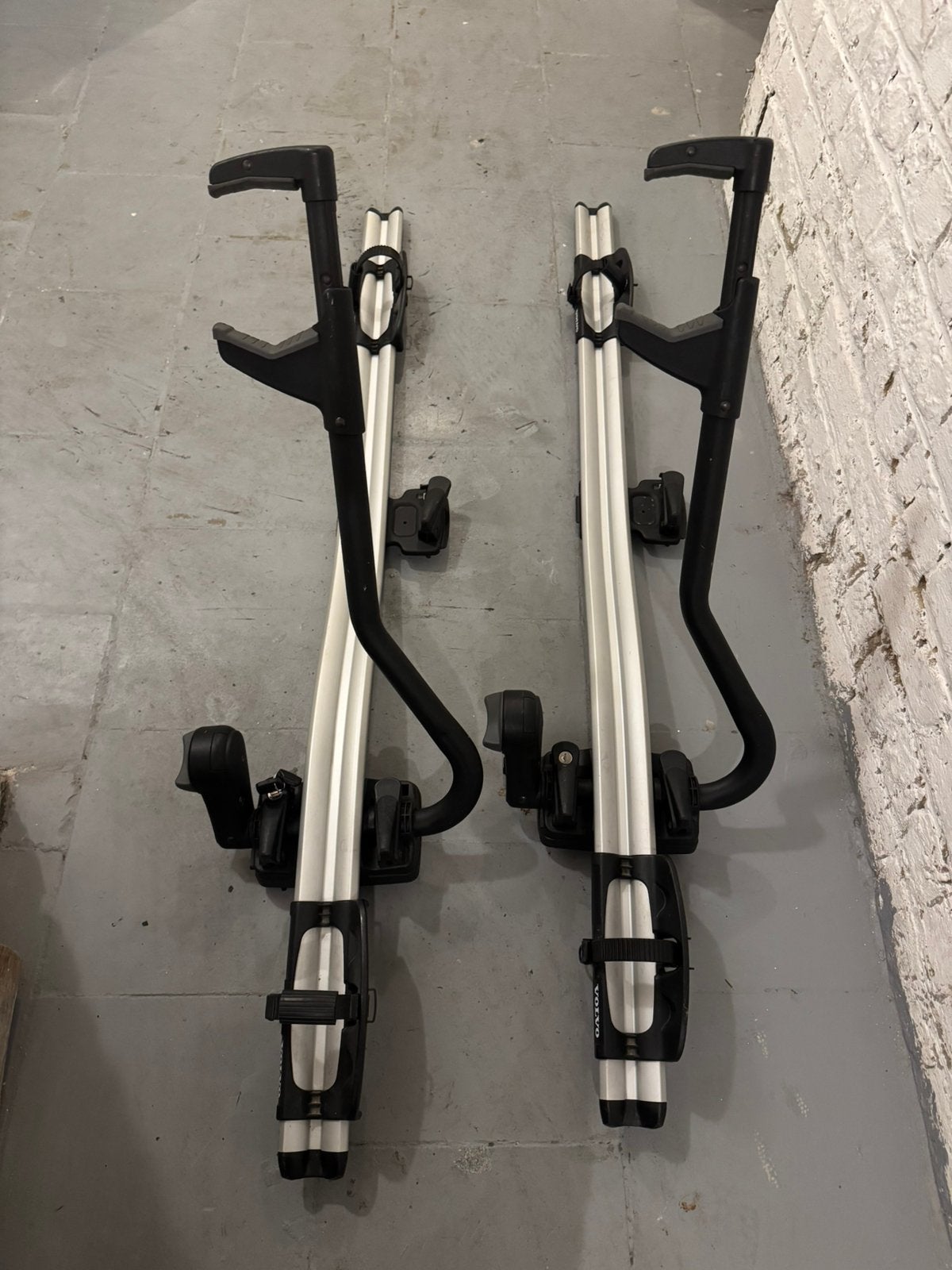 Paire de porte-vélos THULE proRide, Enlèvement, Comme neuf