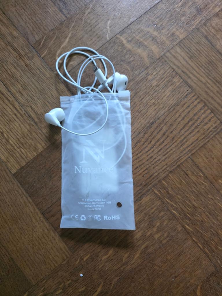 Headphones iphone, Enlèvement