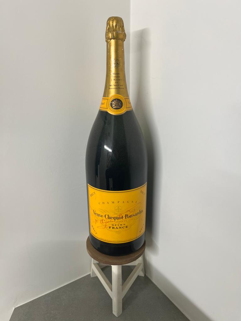 Champagne fles veuve clicquot ponsartin brut 12 liter fles, Verzamelen, Ophalen, Zo goed als nieuw, Champagne
