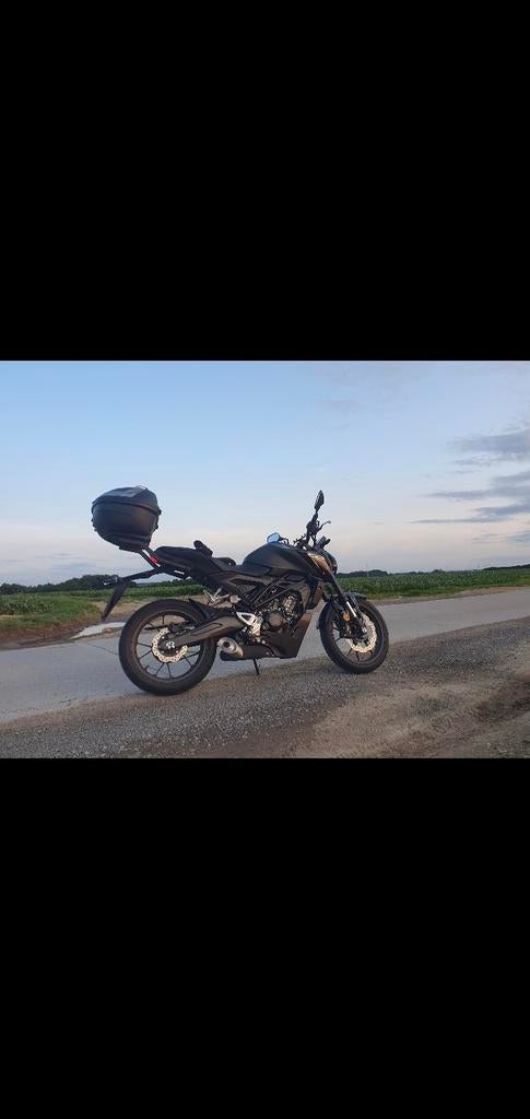 Honda Cb125r 2024, Motos, Motos | Honda, Poignées chauffantes, Occasion, Permis Moto A1 minimum, Particulier