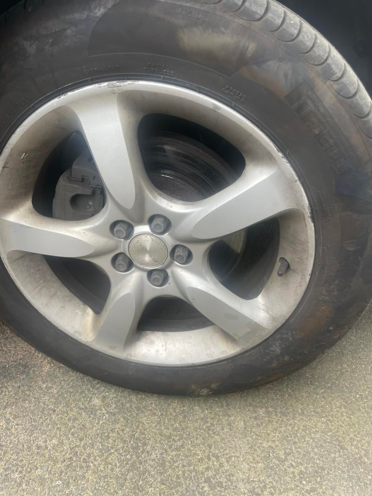 Velgen met banden 17. Subaru Legasy Forester, Auto-onderdelen, Banden en Velgen, Ophalen, Band(en)