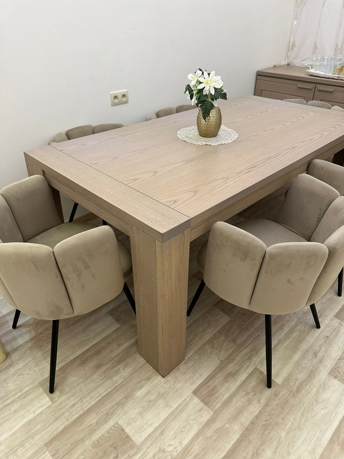 Beige Eiken Eettafel 6 tot 8 personen, Huis en Inrichting, Ophalen, Zo goed als nieuw