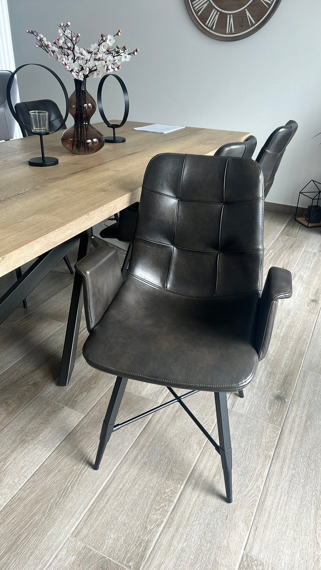 donkerbruine leren stoelen, Ophalen, Zo goed als nieuw