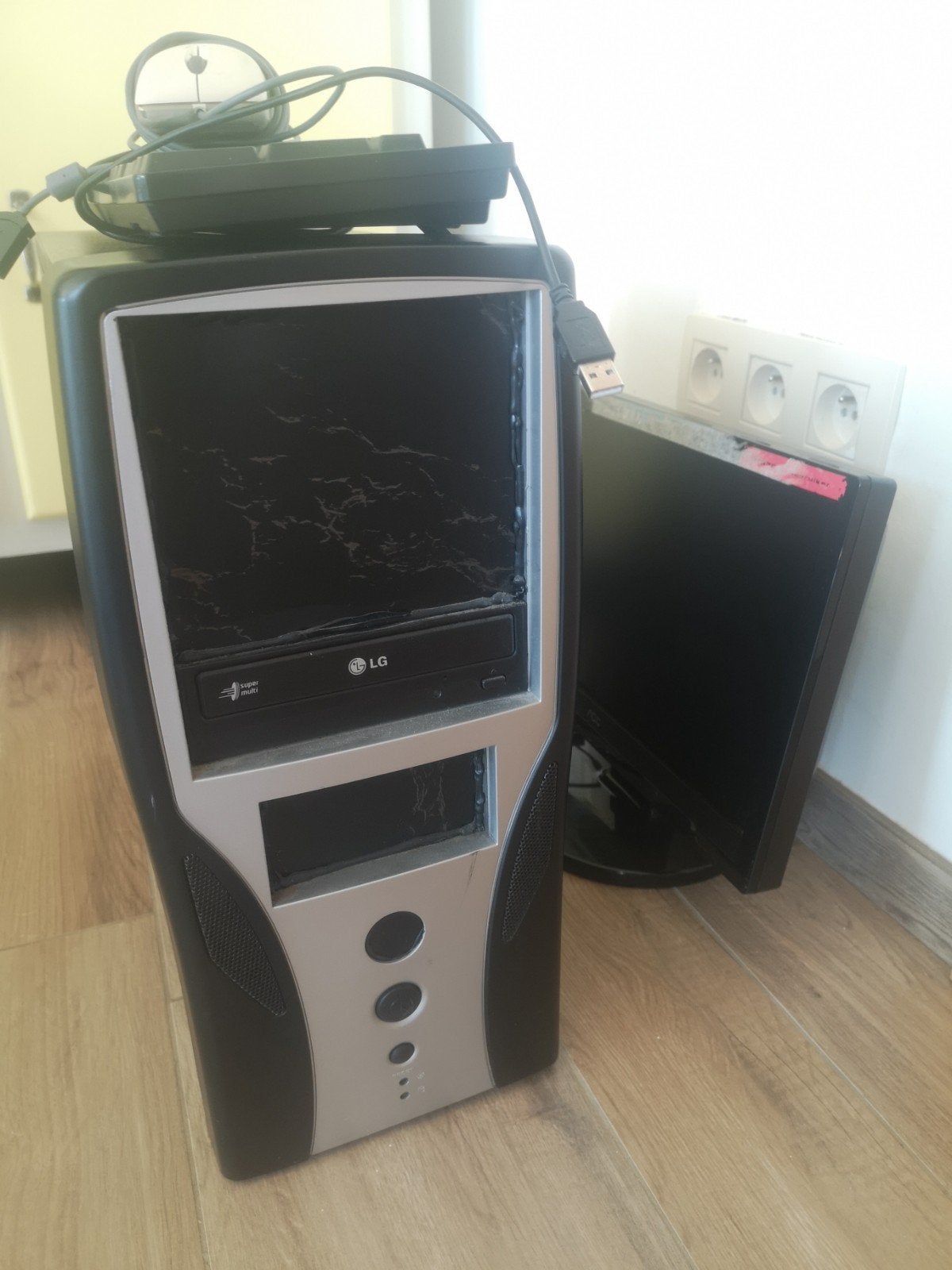 oude PC (werkt nog), Computers en Software, Ophalen