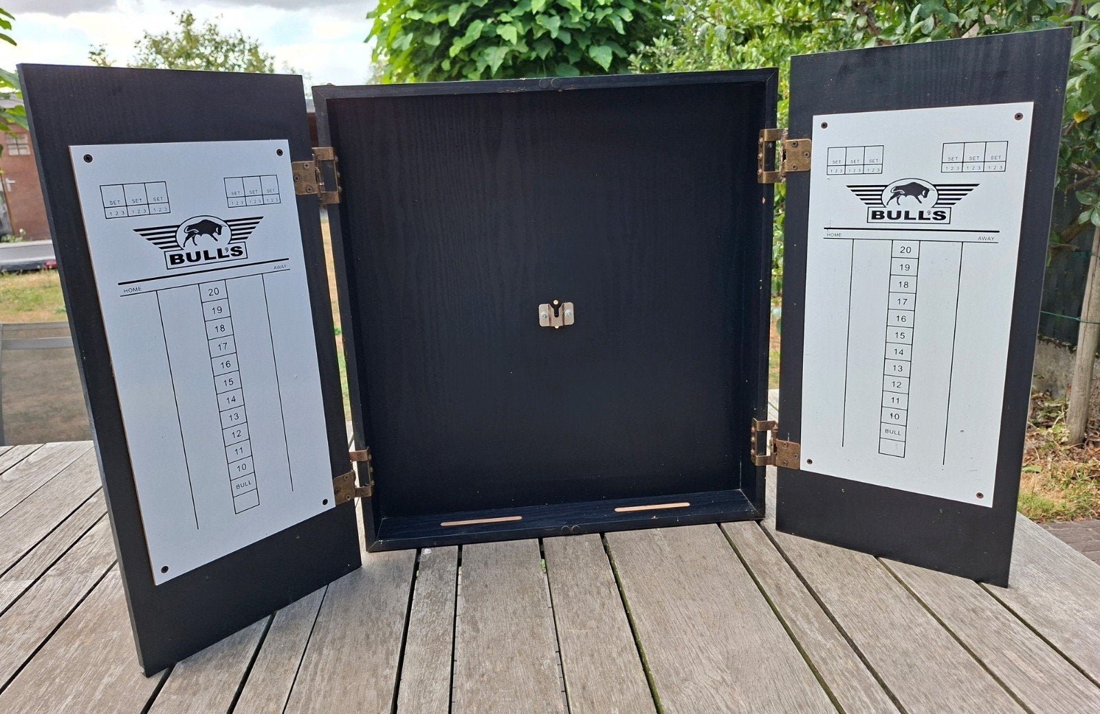 Bulls dartkast zwart, Sport en Fitness, Darts, Ophalen, Gebruikt