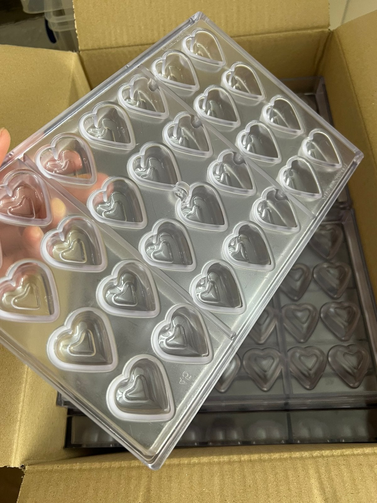 Nieuwe chocolade vormen, Ophalen, Nieuw