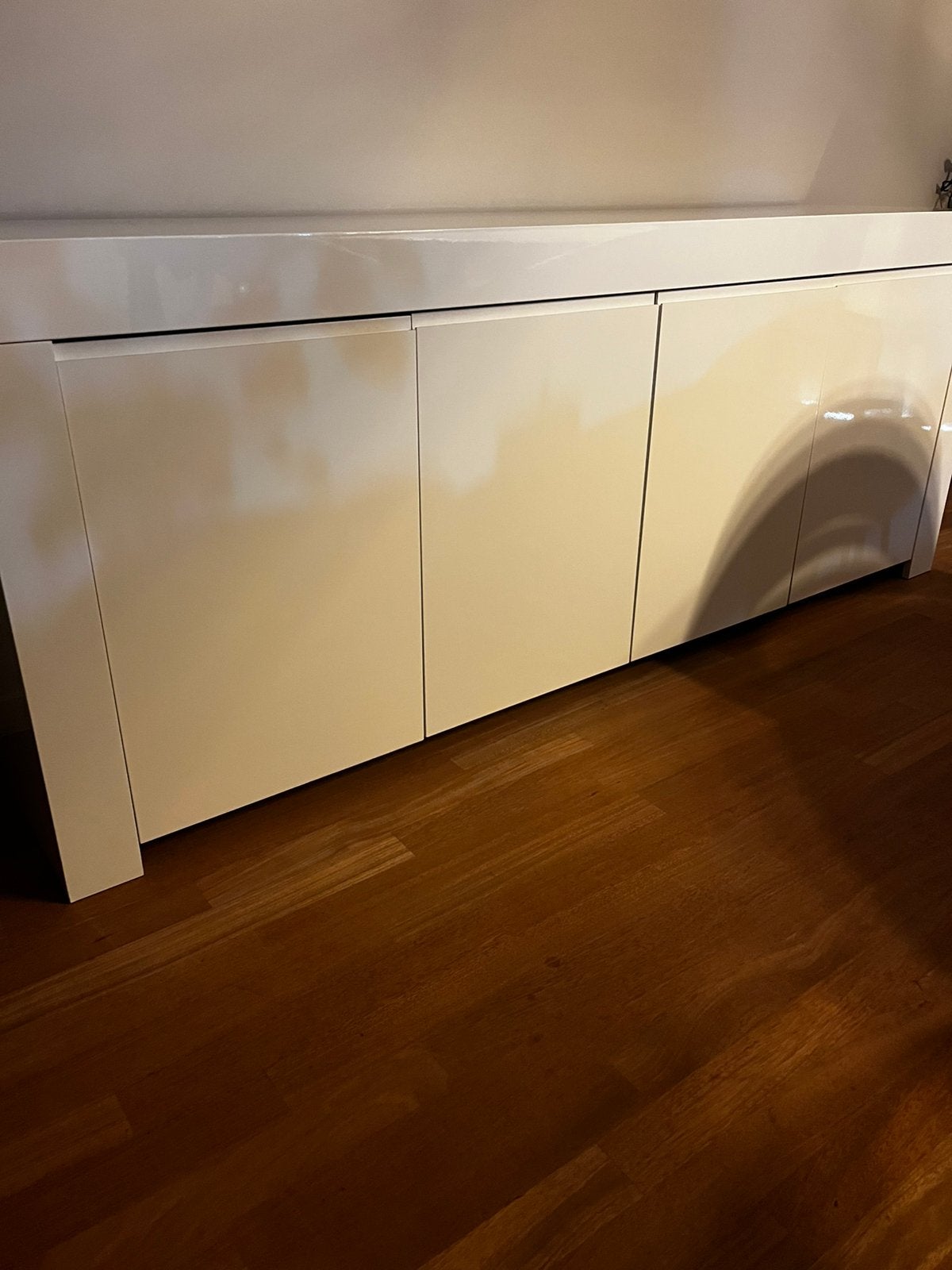 Witte kast, Ophalen, Met plank(en), Gebruikt, 200 cm of meer