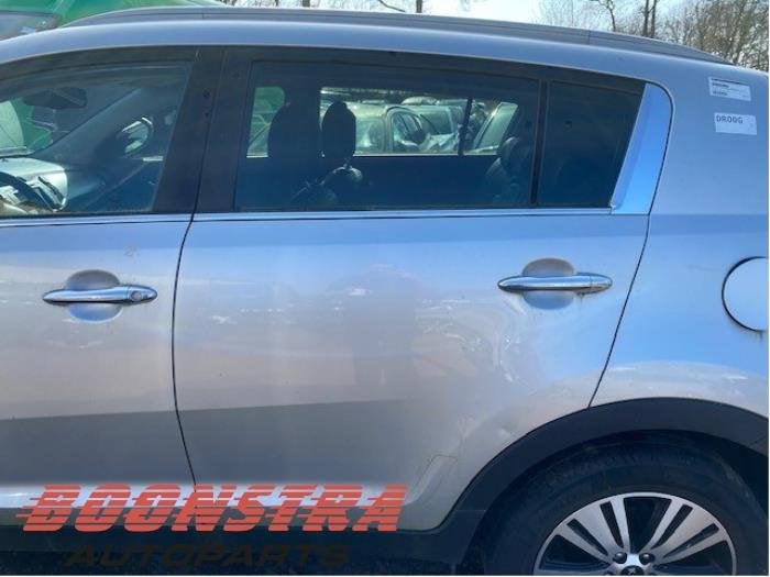 Portière 4portes arrière gauche d'un Kia Sportage (Sportag, Kia, -, 3 mois de garantie, Utilisé