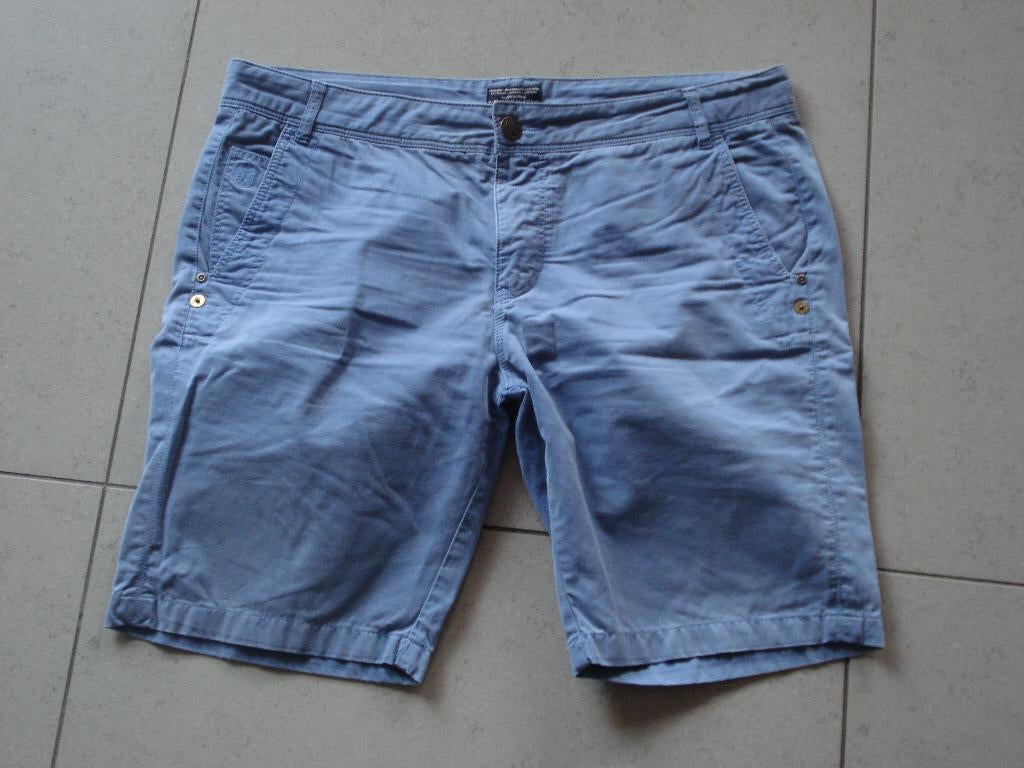 River Woods blauwe short, heren/jongens. mt 44, Kleding | Heren, Broeken en Pantalons, Gedragen, Blauw, Ophalen of Verzenden