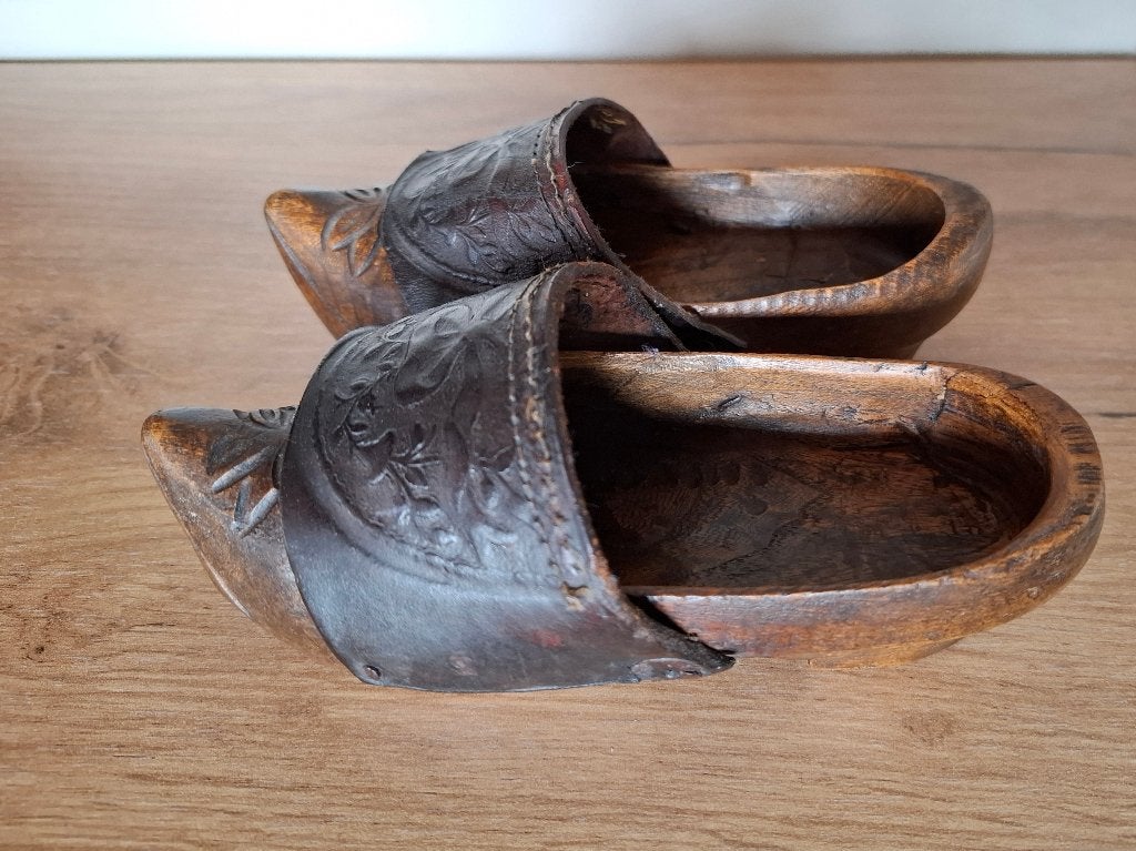 Beaux sabots anciens en bois pour enfants, Antiquités & Art, Antiquités | Vêtements et Textile, Enlèvement ou Envoi, Enfants