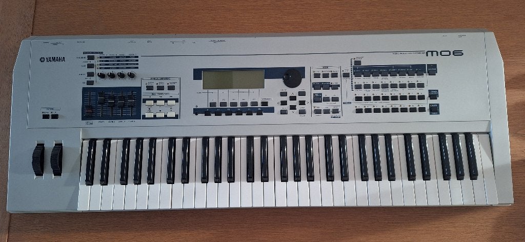 Yamaha MO6 - 61 touches, 61 touches, Avec valise ou flightcase, Yamaha, Enlèvement