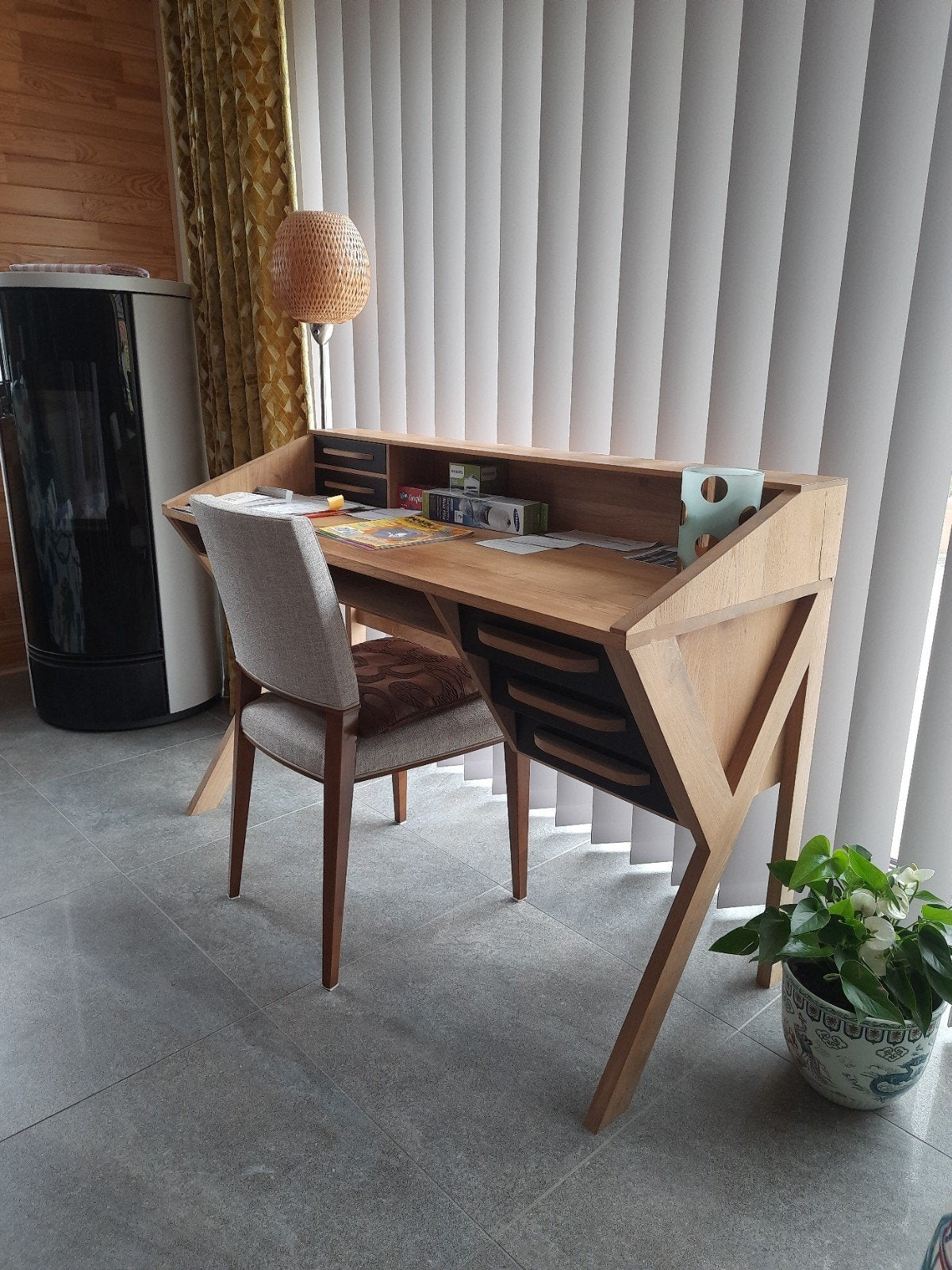 Bureau Ethnicraft Origami, Enlèvement