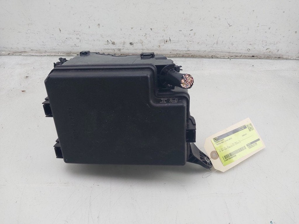 ZEKERINGKAST Toyota RAV4 (A4) (01-2012/09-2019), Gebruikt, Kundenbetreuung@toyota.de, Toyota, Toyota-Allee 2
50858  Köln, DE