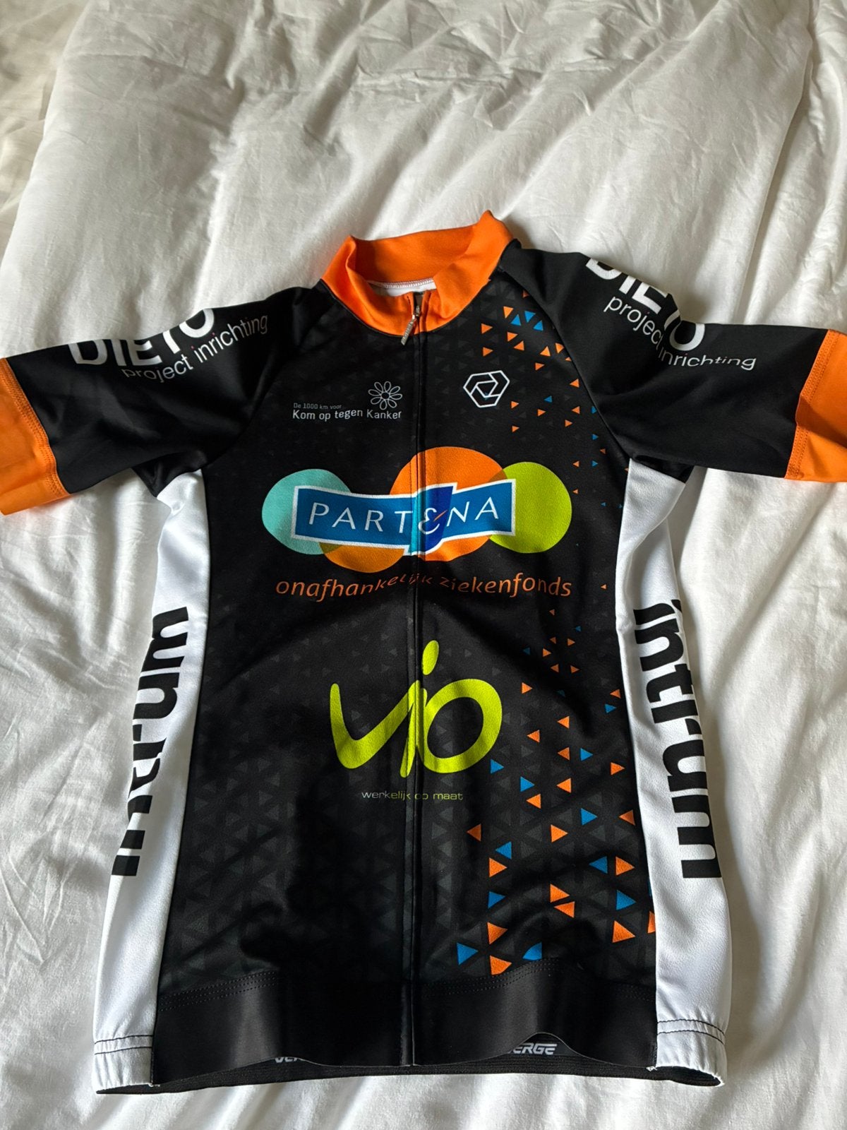 Nouveau maillot de vélo - large, Enlèvement ou Envoi, Neuf