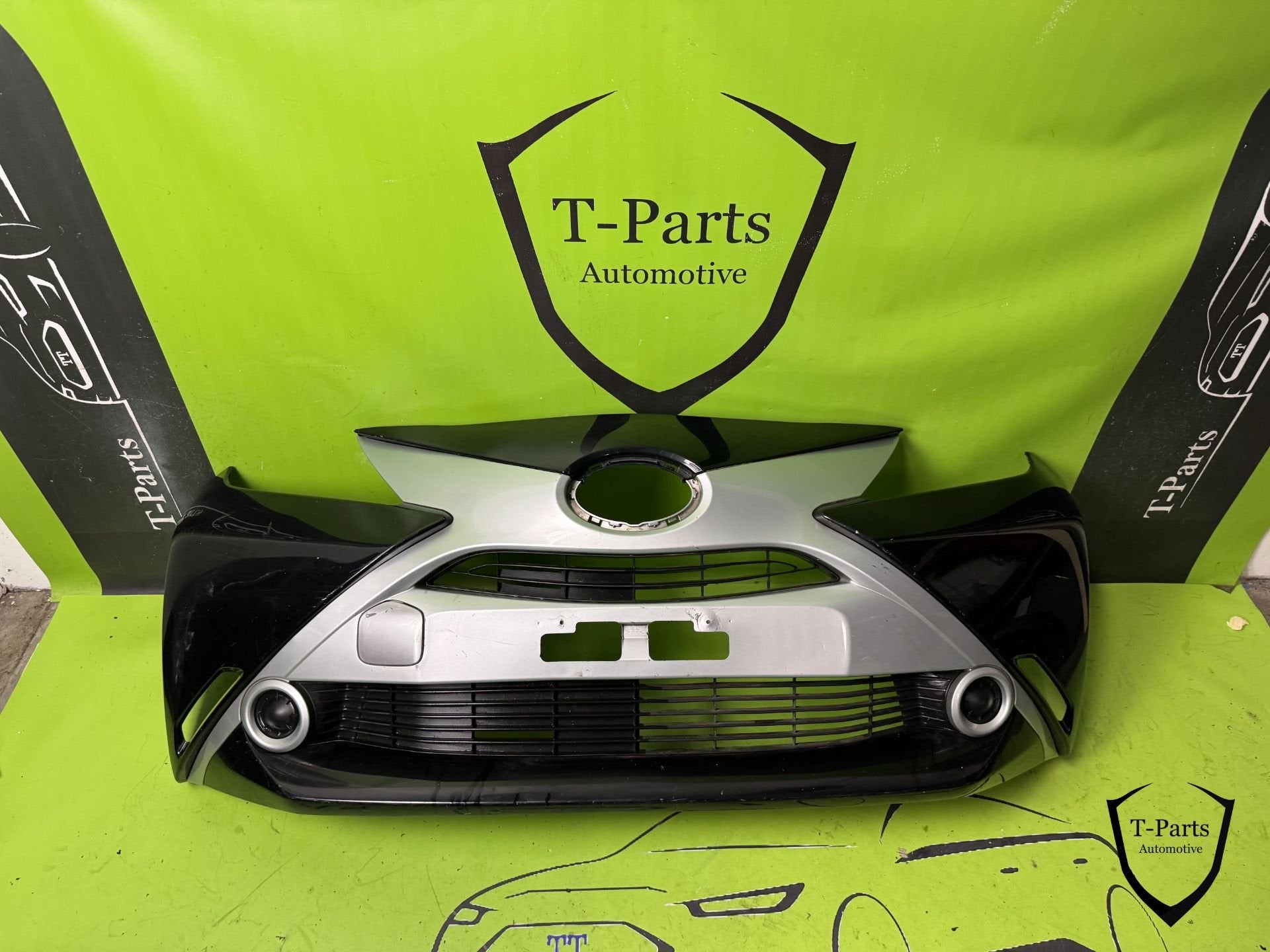 toyota aygo voorbumper bumper 14+, Info@toyota.co.jp, Gebruikt, Toyota Motor Corporation, Toyota-Cho 1
471-8571  Toyota City