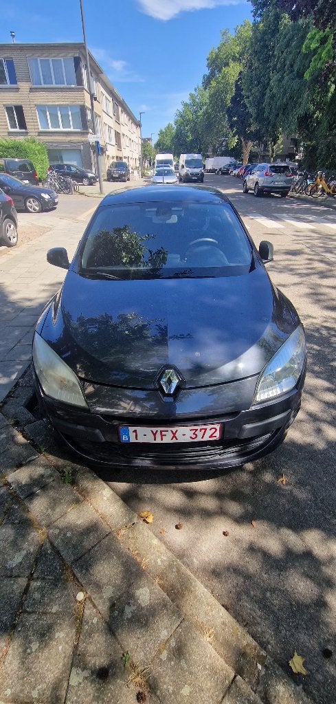 Renault Mégane 1.5 dCi 2010 – EXPORT – Schade, Autos, Achat, 1340 kg, Boîte manuelle, Noir