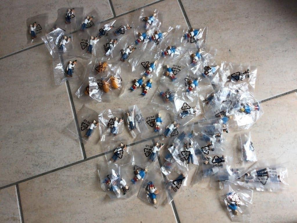 LOT DE  103 FIGURINES EMBALLEES-NEUVES, Enlèvement ou Envoi