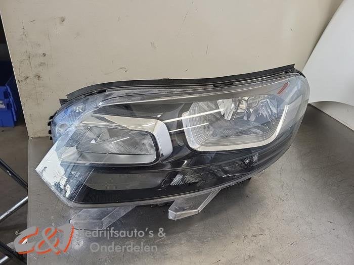 Koplamp links van een Opel Vivaro, Gebruikt, -, -, Opel