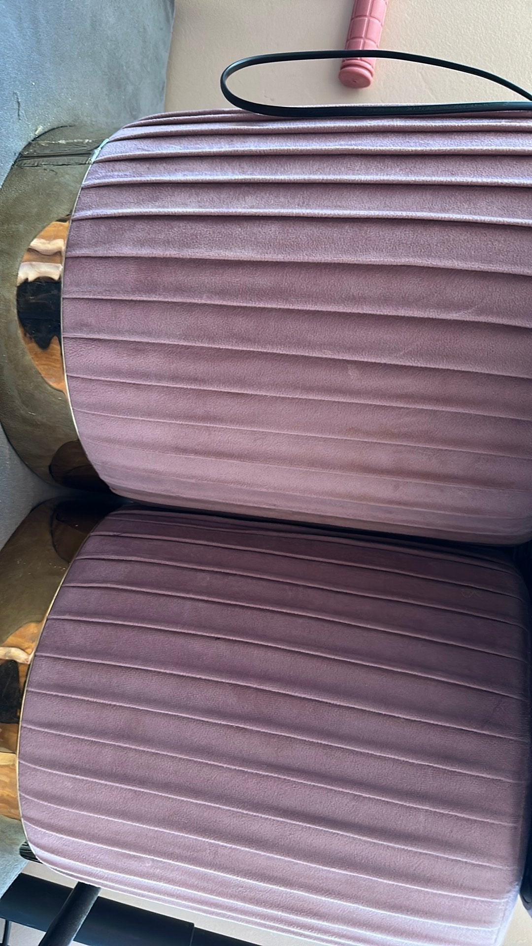 2 poufs rose, Enlèvement, Utilisé