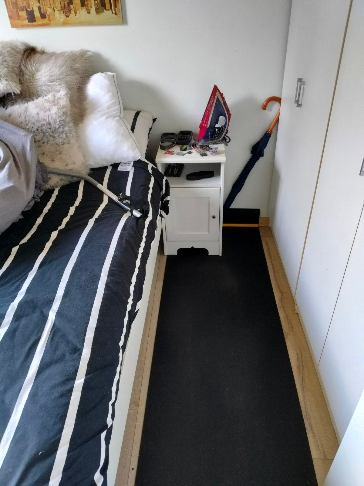 bed met matras-lattebodum en 2 nacht kastjes, Ophalen, Wit