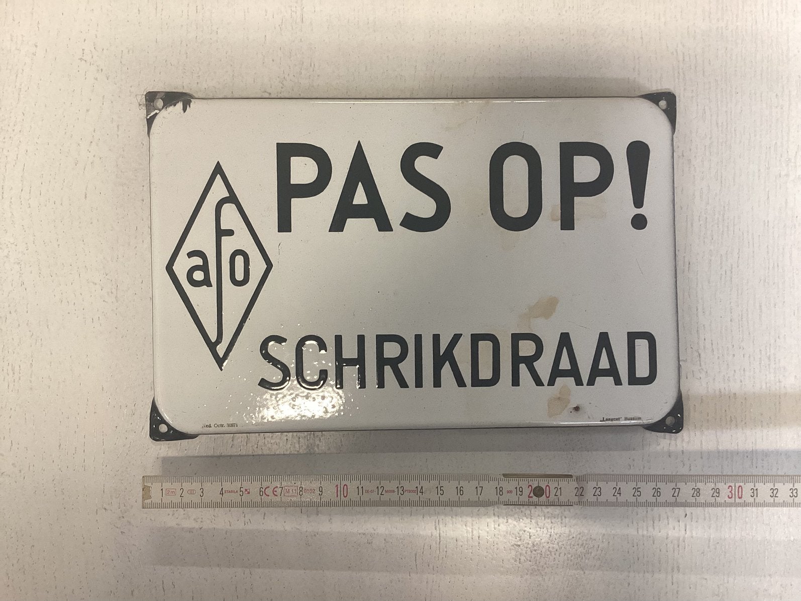 Emaillebord, Enlèvement