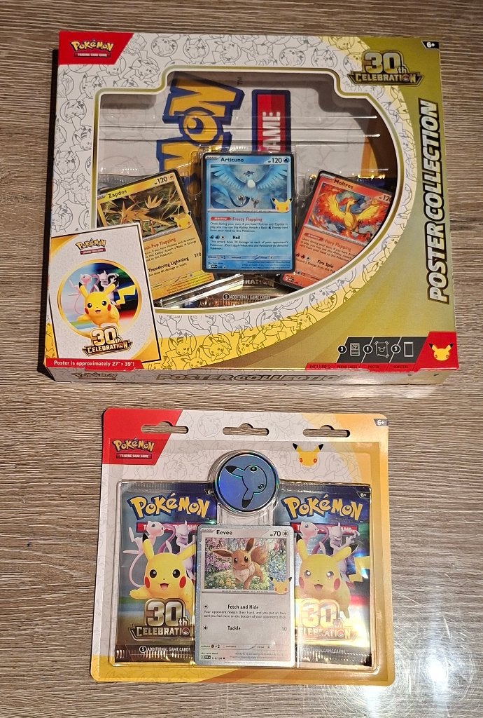 Pokémon Poster Collection + Eevee Blister MISB, Ophalen of Verzenden, Nieuw, Boosterbox