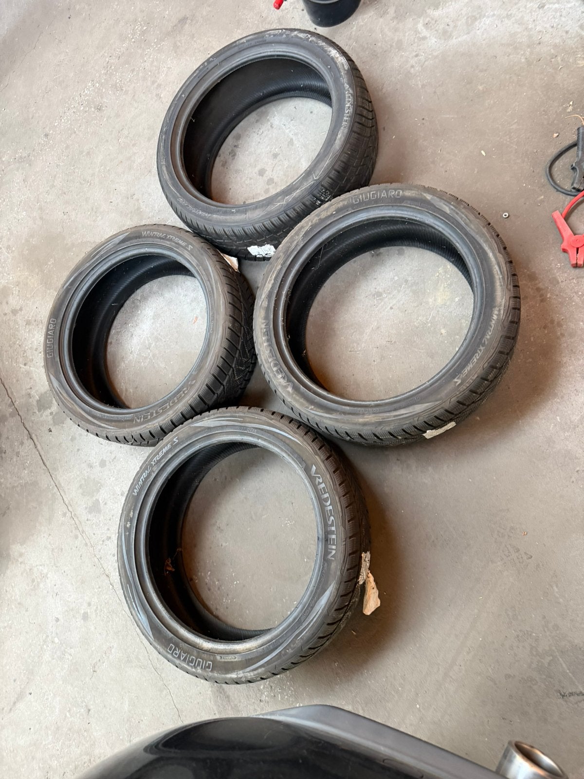 4 pneus hiver Vredestein 225/45R19 96V à vendre, Enlèvement