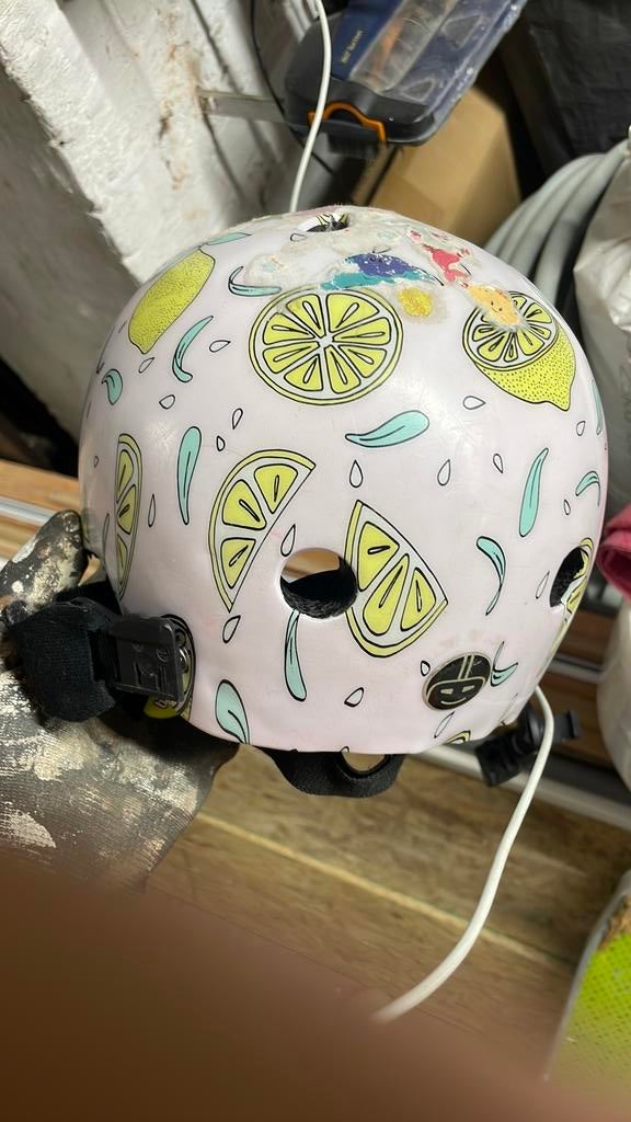 Fietshelm nutcase, Fietsen en Brommers, Ophalen, Zo goed als nieuw
