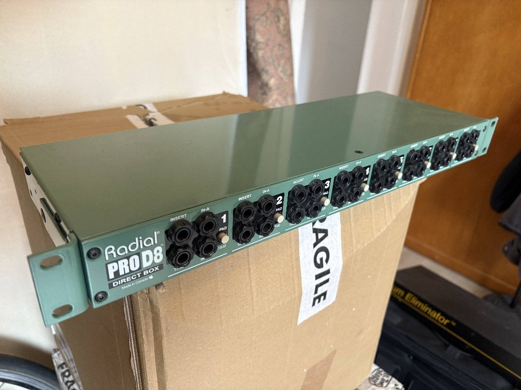 Radial ProD8 8-kanaals rackmount DI 1U, Musique & Instruments, Enlèvement ou Envoi, Comme neuf