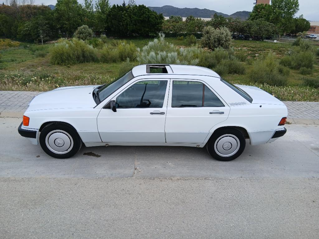 Mercedes 190D, automaat, bj 1989, oldtimer, 100% roestvrij, Autos, 75 kW, 4 portes, Entreprise, Bleu