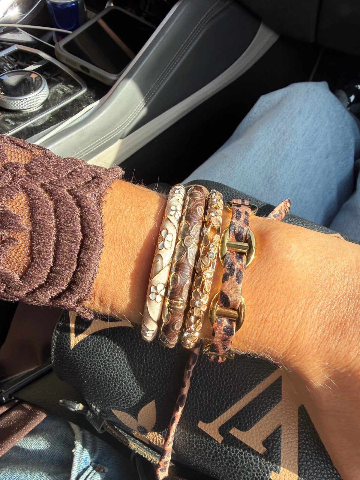 3 bracelets jonc et 1 bracelet leopard, Bijoux, Sacs & Beauté, Enlèvement ou Envoi, Comme neuf