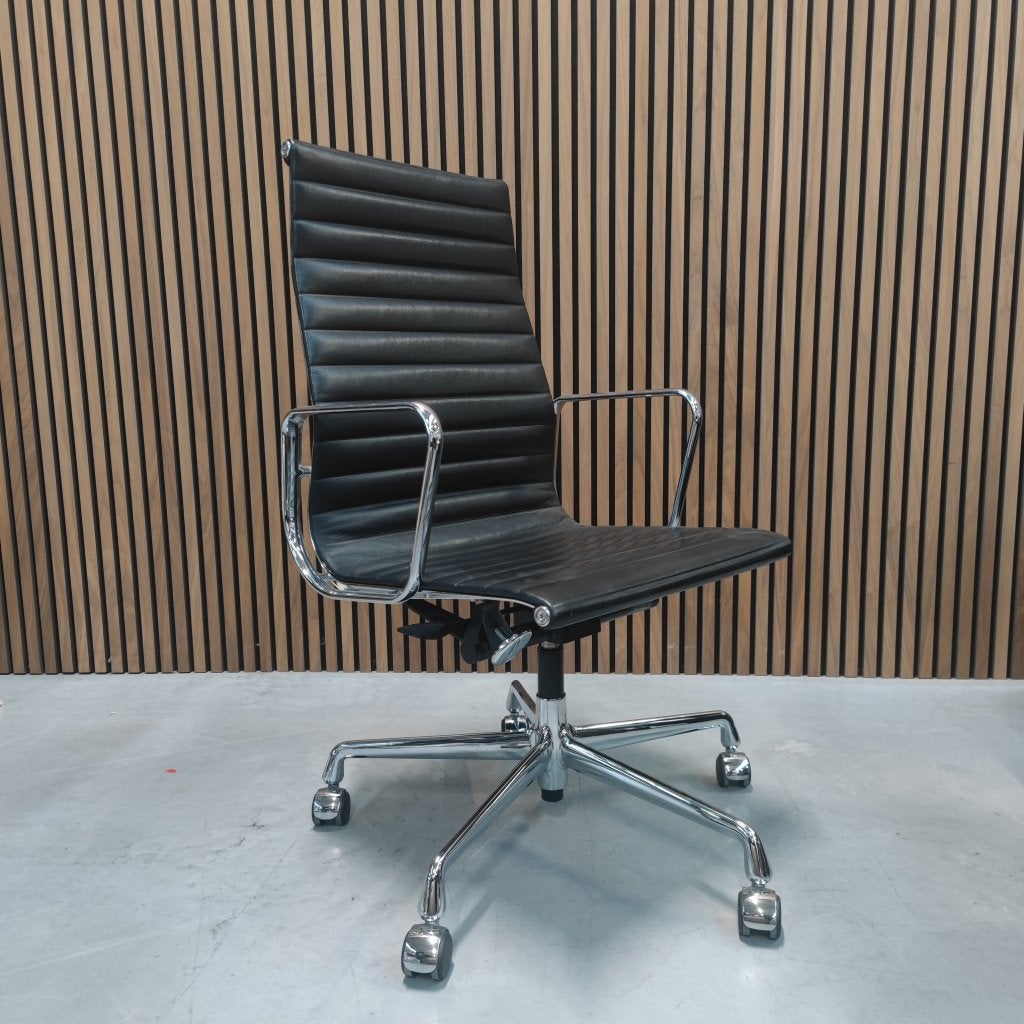 Vitra Eames EA 119, Ophalen of Verzenden