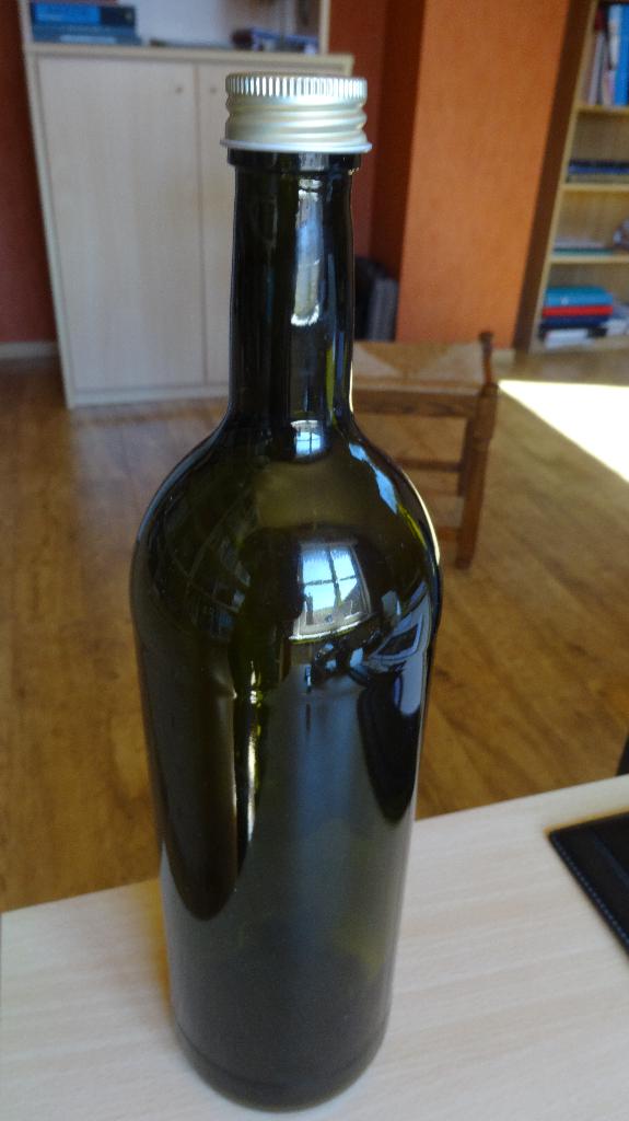 Donkergroene flessen, Ophalen of Verzenden