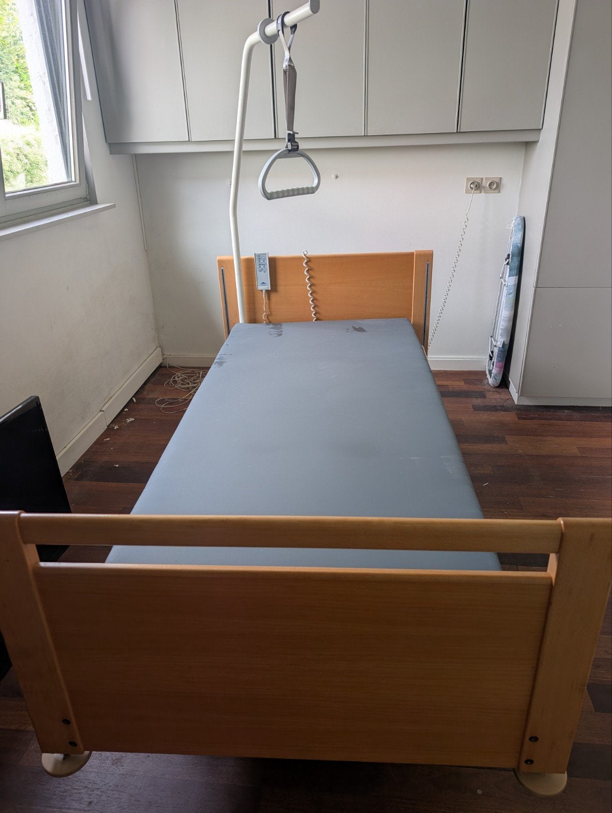 Zorgbed voor ouderen, Huis en Inrichting, Slaapkamer | Bedden, Ophalen