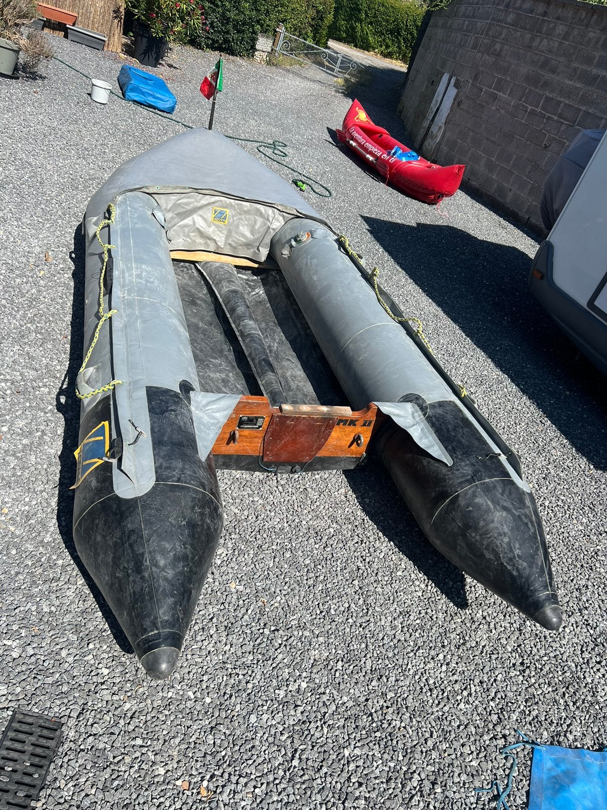 ZODIAC MK2 avec bouée tractable, Sports nautiques & Bateaux, Enlèvement, Utilisé, Bois, Zodiac