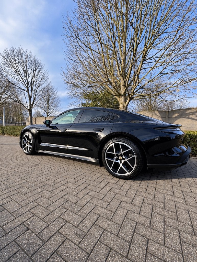 Porsche Taycan Facelift Performancebatterie+ Panorama Bose, Cuir, Achat, 320 kW, Entretenue par le concessionnaire